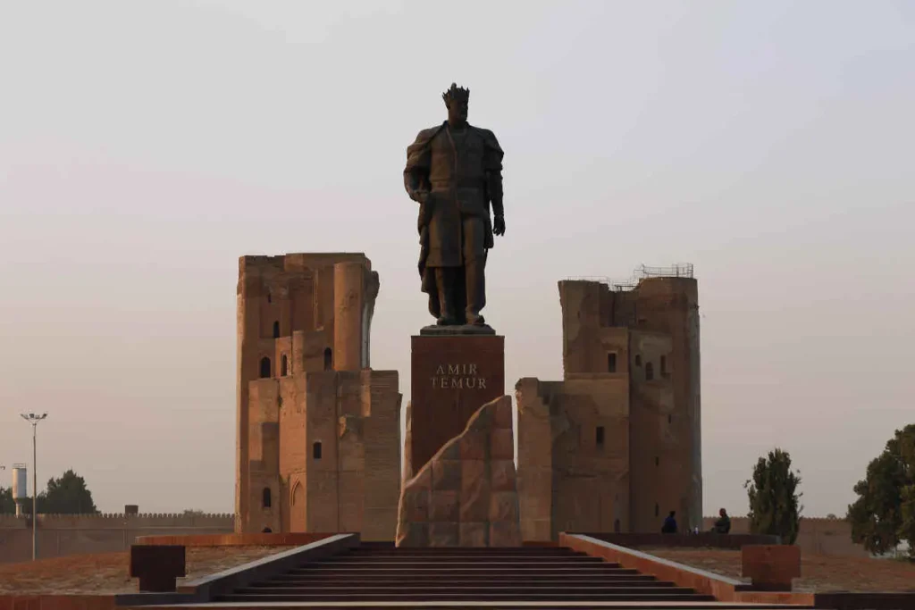 ak saray palace shakhrisabz.webp